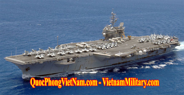 Mỹ bán xác tàu sân bay USS Kitty Hawk giá 1 xu - US Navy sells USS Kitty Hawk (CV-63) aircraft carrier at 0.01 Usd